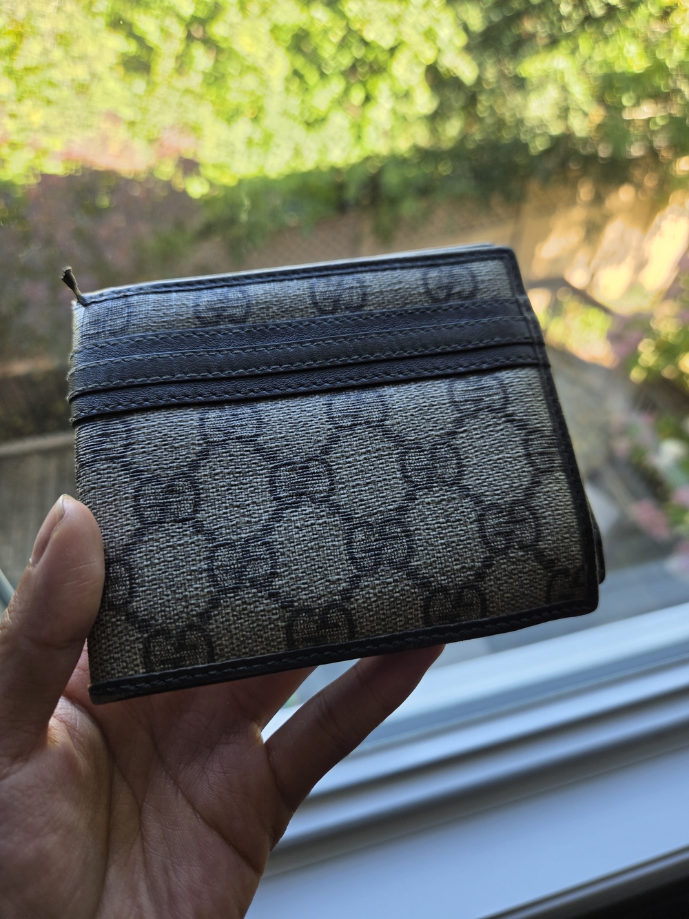 Authentic Gucci Logo Canvas Card Holder Wallet - Black/Tan